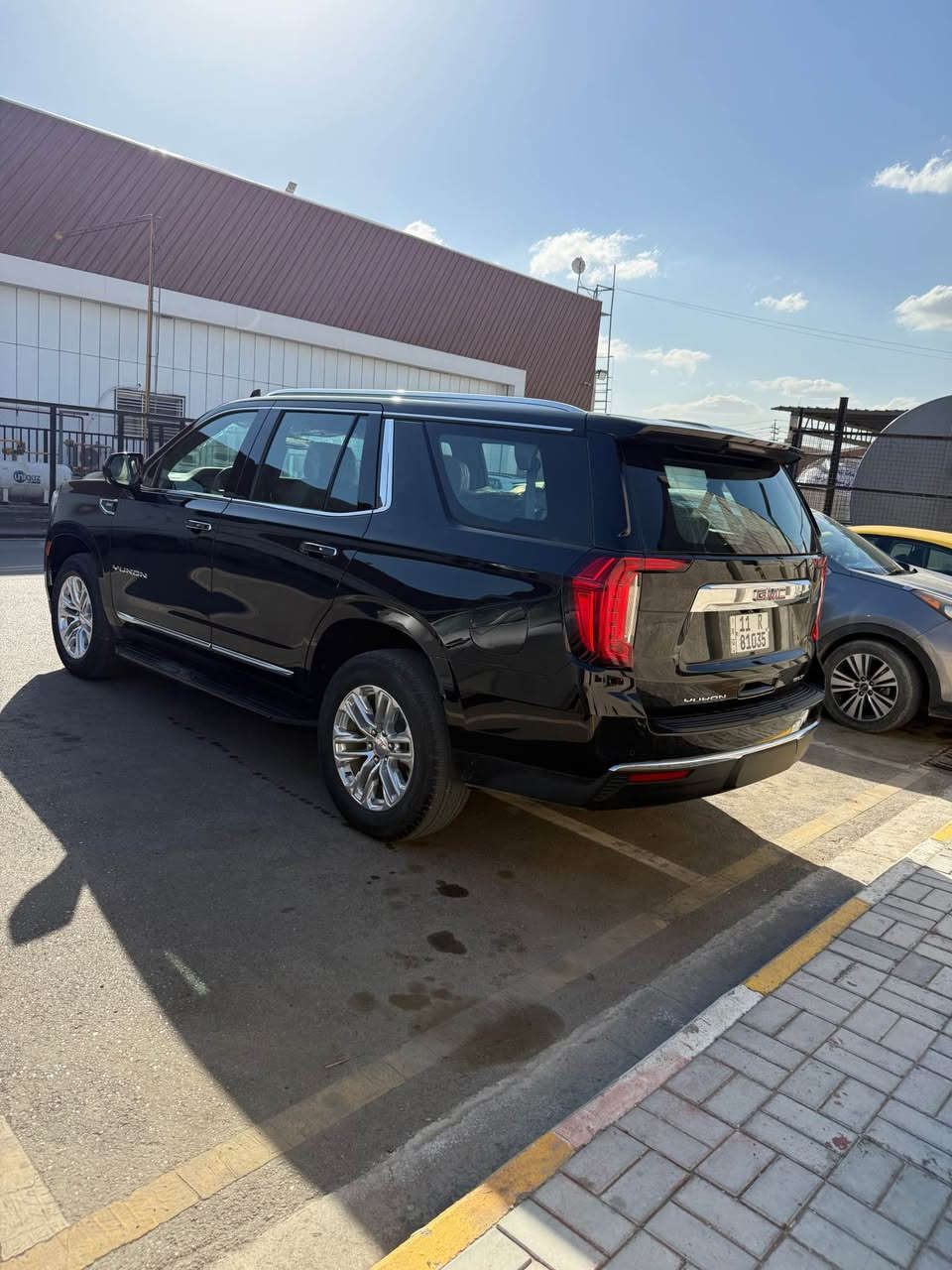 السلام عليكم 
جمسي slt
2024 
ماشيه ٢٠ 
مكفوله كفاله عامه 
مغلفه ppf 
حتى الجامه الاماميه  مغلفه 
مكانه بغداد الكراده شارع ٦٢ 
للاستفسار *********** بغداد, العراق
