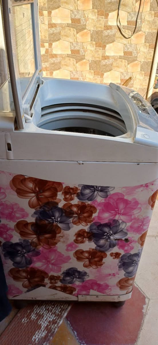 غسالة LG اوتوماتيك
12 كيلو
نضيفة كلش
للبيع 175 وبيها مجال
مكاني ديوانية الاسكان
***********
