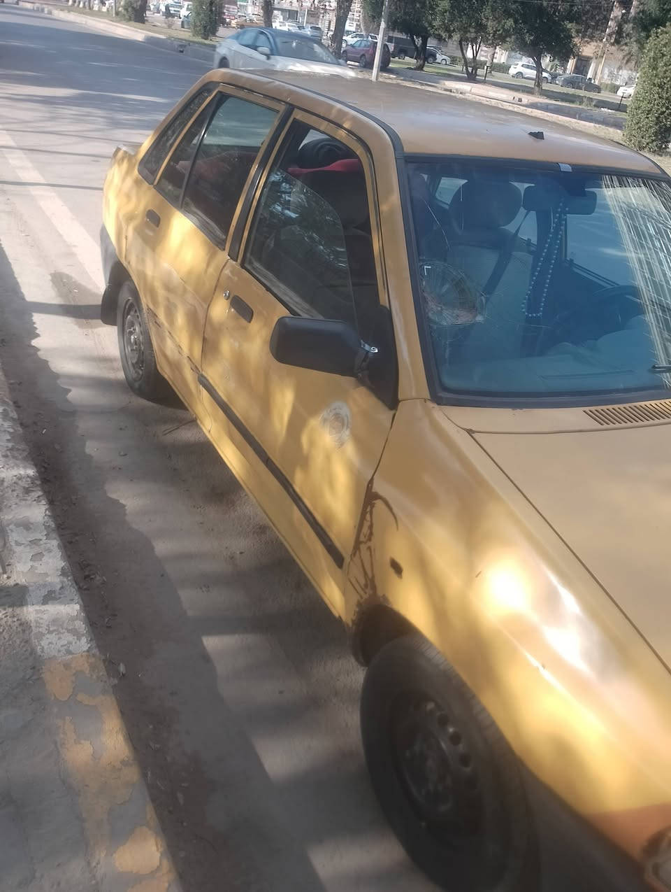 سلام عليكم سايبا موديل 12 رقم حمر  البيع  سعر 9 ورقات وبيه مجال صاحبه ماندله اتعهد سرقه  وعشاىر  محرك وكير مكفولات تخم تاير  سياره كله حلوه مكاني بغداد حريه ***********
