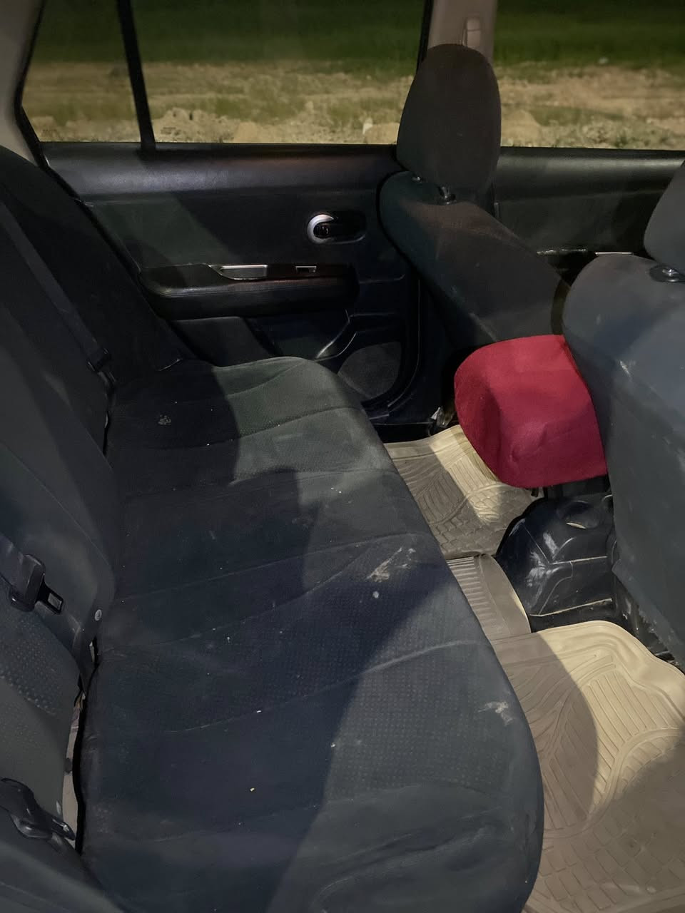 السلام عليكم نسيان فيرسه 2010 وراد امريكي للبيع
الضرر جمالغ بدون دواخل سنويه تصقط سنه 2031 سياره نضيفه محرك وكير شرط تبريد 🥶 تدفئه 🥵 تخم تاير جديد باتري جديد للتواصل *********** 
ملاحضه فقط بيع
