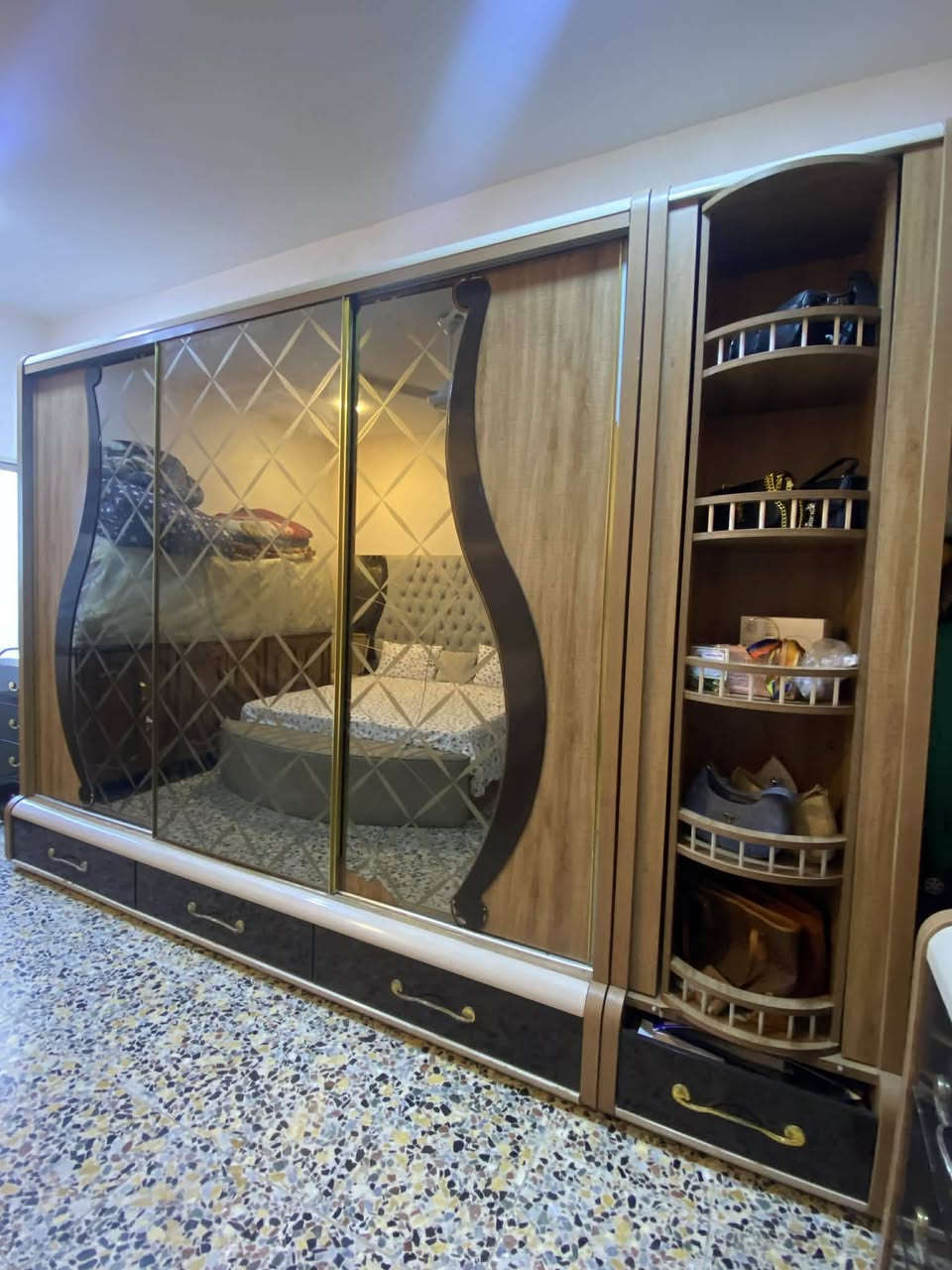 عنوان بغداد حي عامل
غرفه 9قطع سعر900وبيه مجال


**إذا كنت صاحب هذا الإعلان وتريد حذفه لأي سبب، رجاءا أرسل رسالة إلى الدعم الفني**