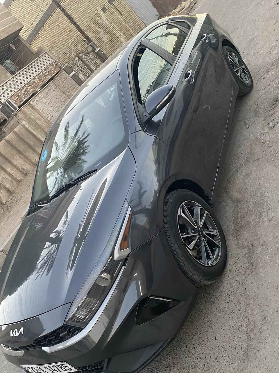 السلام عليكم كيا فورتي موديل 2023 رقم اربيل بأسمي هزه وسنويه وارقام جديد معروضه 156 بيها مجال بسيط حادث قطعتين مبدلات اصليات فقط باب سائق وجاملغ امامي بدون دواخل مكينه حجم 2000 دوش سياره ماشيه 59 الف مواصفات المعروفه شاشه + كار بلي /3انظمه قياده /حساسات امامي خلفي مانع اصطدام /تحديد مسار / توقف ذاتي / كاميرا دواره /تحكمات استيرن /ويل كب  وباقي المواصفات المعروفه بالفورتي مكان السياره بغداد للاستفسار اتصل
بالرقم ***********
