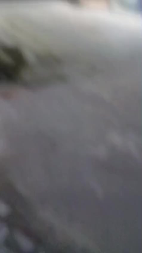 البيت للبيع مساحه 100 متر الحي السفير الخامسه قرب الشهداء العبيدي الثالثه سعر 47 البيت واقع الحال والسقف سندويش الرقم ***********
