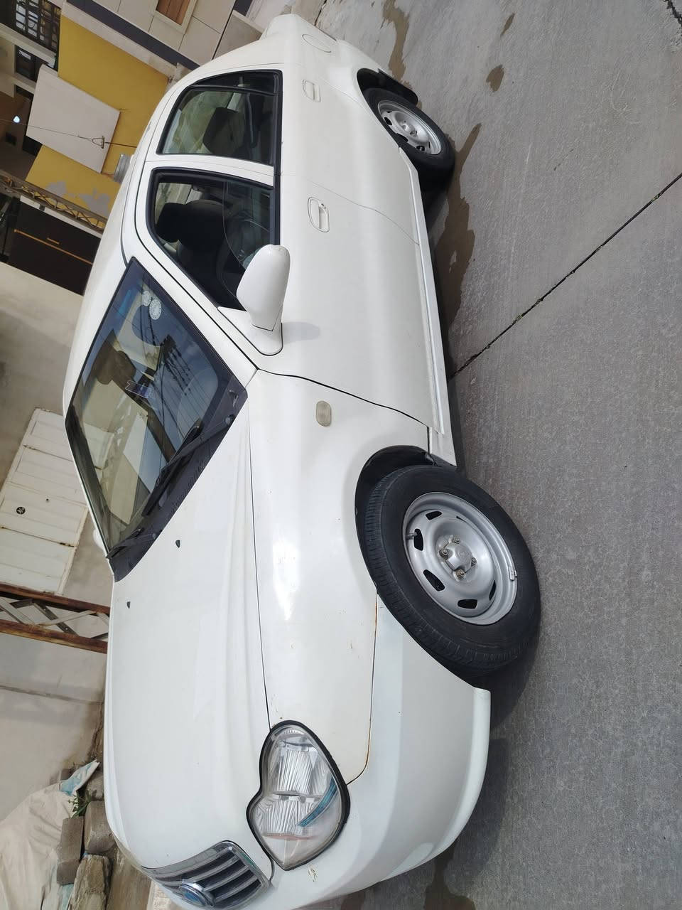 سلام عليكم ورحمة الله وبركاته 
1. CK 2014
2. رقم أربيل تحول مباشر
3. محرك 1.5 ماشيه 140 
4. كير ومحرك شرط 
5. تبريد تافئة شرط
6. كهربايات كلها شغاله
7. بيها جاملغ امامي بارد جهت السايق وباب النفر بارد بسيط والباقي بل مرفوع بل منشور
8 السعر 55 وبيها مجال بسيط ان شاء الله
للاستفسار الاتصال على ***********
