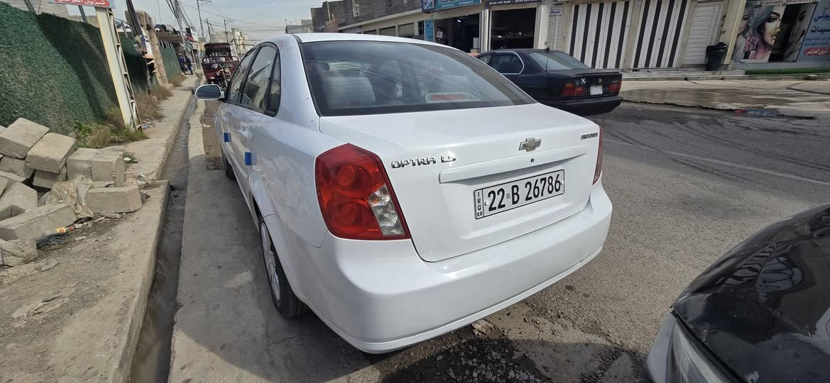اوبترا للبيع موديل 2011
ثلاث قطع صبغ  السعر 64 وبيها مجال 
***********
