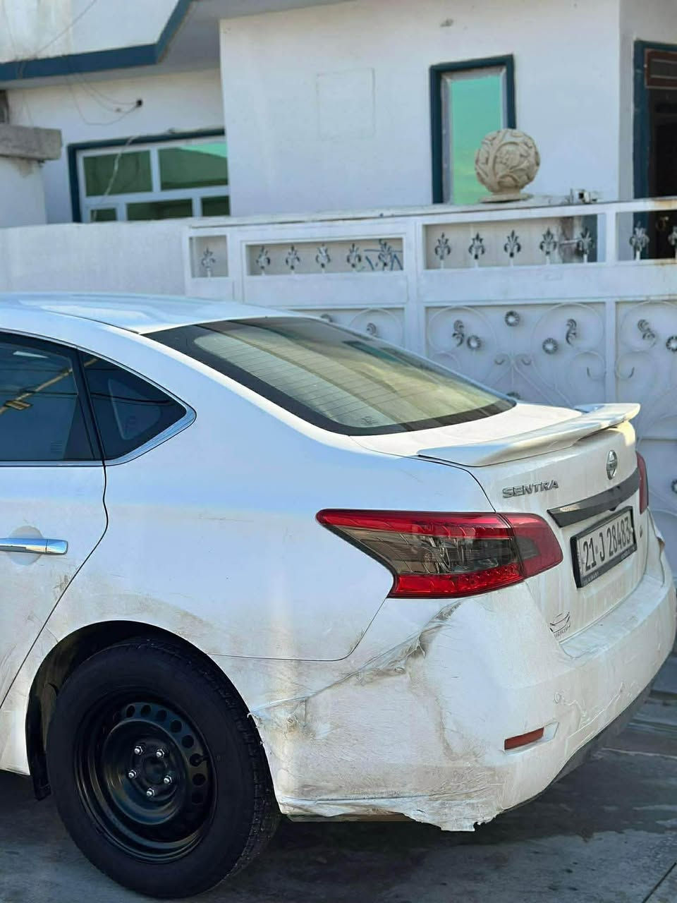 سینترا ٢٠١٩ خەلیجی مەکینە ١.٦
١٢٨ هەزار روشتوە وەک سفرە لە خاوینی و لۆکی   وەک بویاخ پەلەیەکی هەیە هیلالەکەی دوای سەکن تا لای دۆسەکە  و دەرگایەکی ساردە و کەمیک ناو دۆسەی دواوەی بۆتە بۆیاخ لەی هیلالەلەکەی 

گیر و ماکەینە بەشەرت 

***********

سعر ١١٦
