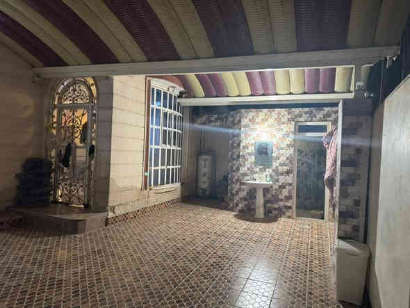 شارع المحطه 

طابق واحد 

موقع مميز 

يحتوي 

استقبال 

وصاله 

وغرفتين نوم 

وصحيات داخليه وخارجيه 

الاستفسار ***********

***********

***********

او مراجعة مكتب كربلاء للعقار والمقاولات العامه الجزائر شارع المطاعم قرب صيدليه عالم الدواء اذا ارت بيع عقار او بناء اوترميم اوتنفيذ ما عليك فقط مراسلتنا 

المطور العقاري
