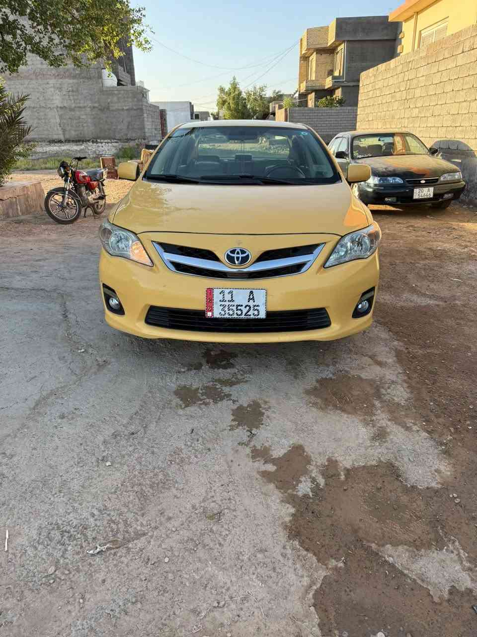 كورلا موديل 13رقم بغداد انكليزي حادثه جامرلق عكس السايق مصلح نفسه بدون دواخل كير ومكينه وصدر كله شرط المكان ديالى بعقوبه قرب المرور رقم الهاتف ***********السعر 125وبيه مجال
