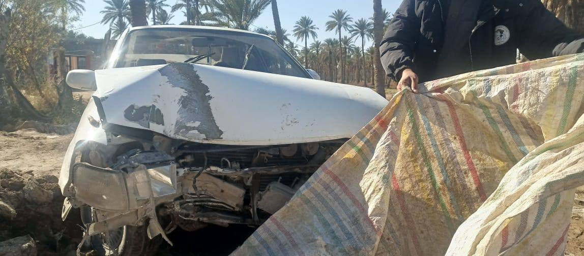 السلام عليكم سياره بطه متصل مديل ال2000رقم بصره الماني كير ومحرك وضفيره وثلجه وتخم تاير مصبوغه الجماليه الون ابيض مدور ثاني يوم سياره جاهزه حداديه كامله فقط هاي ضربه بجم سعر 38وبيها مجال مكفوله من الكص ونقل جثه ولعيب شرعي اصولي مدور يمته مايعجبك سنويه مشروع وطني مكينه 2ونص ديلكو المرغوب رقم الهاتف ***********مكان سياره النجف ناحيه الحيدريه
