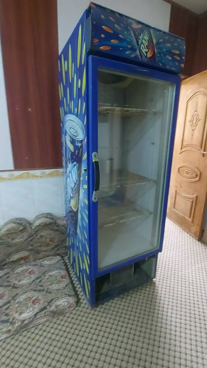 سلام عليكم 
غراض مستعملة نظيفه شرط الشغل بالنسبة للعارضه اكبر حجم  
بصره كرمه علي مقابل جامعة الكرمه 
ت/***********
