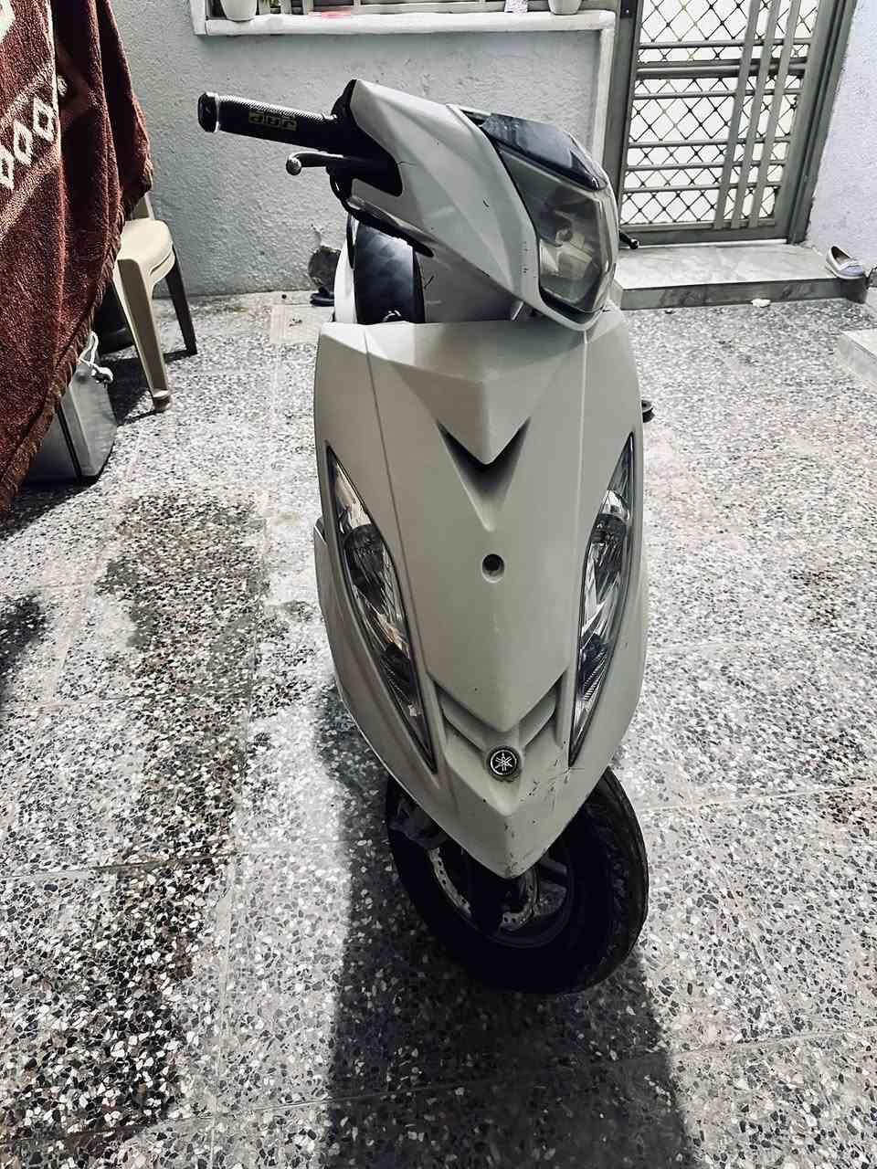 السلام عليكم GTR للبيع مكينة مكفولة من البرغي تجي تجيب وياك فيتر وتفحص على راحتك دراجة كهربائيات كلهة شغالة مثل مموضح بالفيديو نكرة سلف الدراجة شلعة معدل خير من اللّٰه السعر 850وبيهة مجال بسيط حك الجية مكاني بغداد المشتل
رقمي ***********
