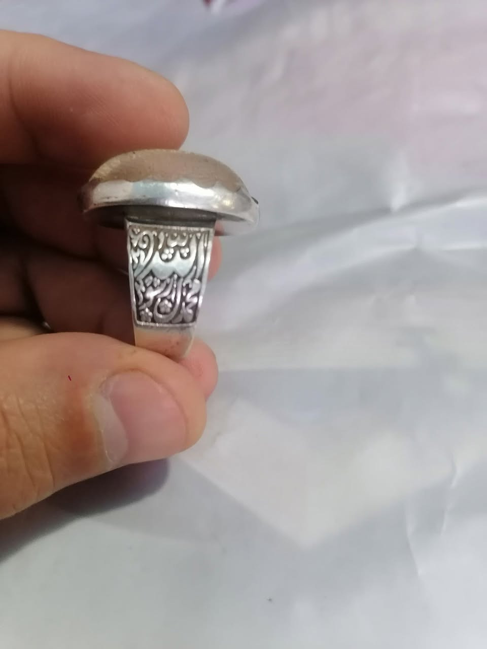 در النجف مخطوط سورة الفتح وآل صياغة مكتوب لا اله الا الله محمد رسول الله


**إذا كنت صاحب هذا الإعلان وتريد حذفه لأي سبب، رجاءا أرسل رسالة إلى الدعم الفني**