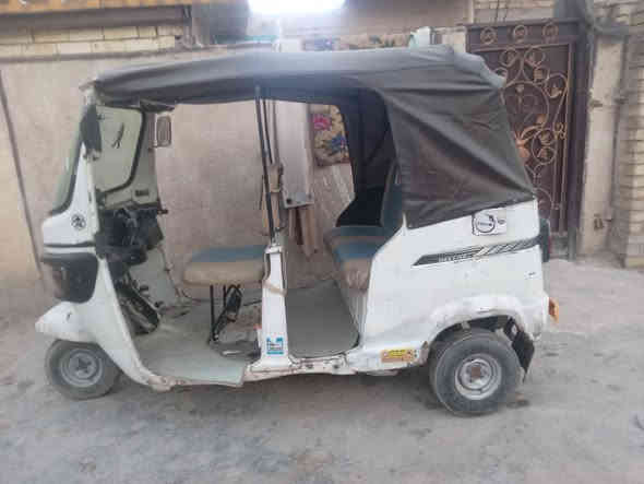 تكتك ١٨ اوراق مكينه جديده كلهه شغال كهربيات ماناقصهه شي كبل للشارع السعر ٣٢٥٠ اتلاثه وربع بيهه مجال المكان بغداد جديده لامين ***********
