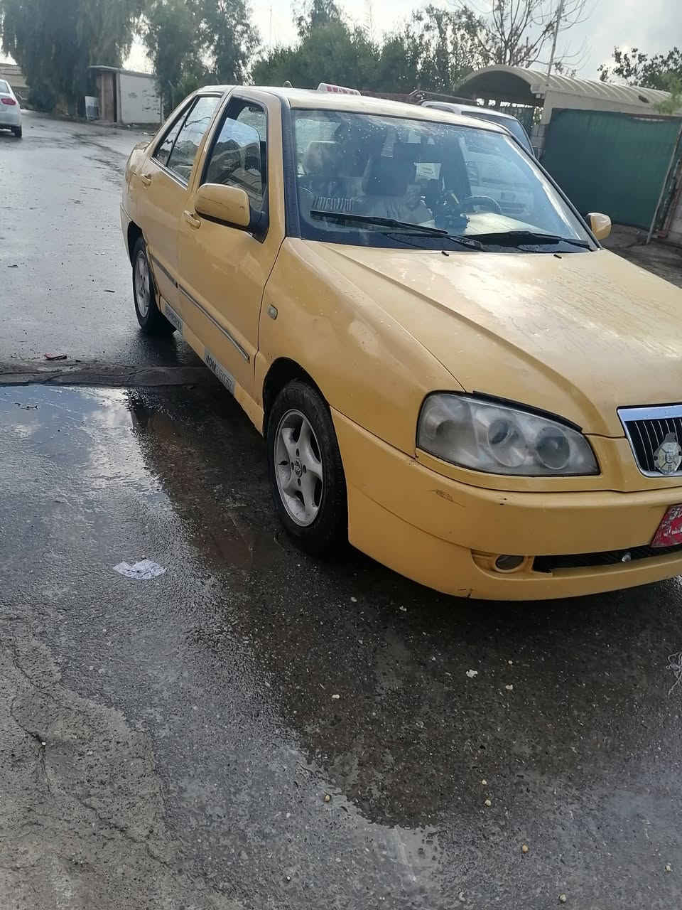 كوين 2011 رقم بغداد احمر 
مكينه وكير شرط كابون بانزين 
الهيئه عل مشتري

السعر 17 / ***********
