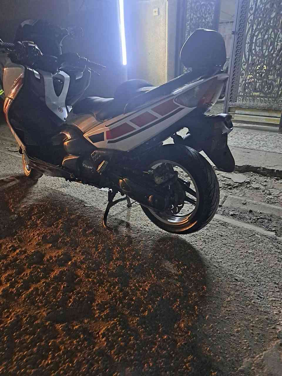 تي ماكس موديل 11للبيع كفر اصلاي بيه طافي العنوان الامين ثانيه رقم *********** متواج عل رقم فقط
