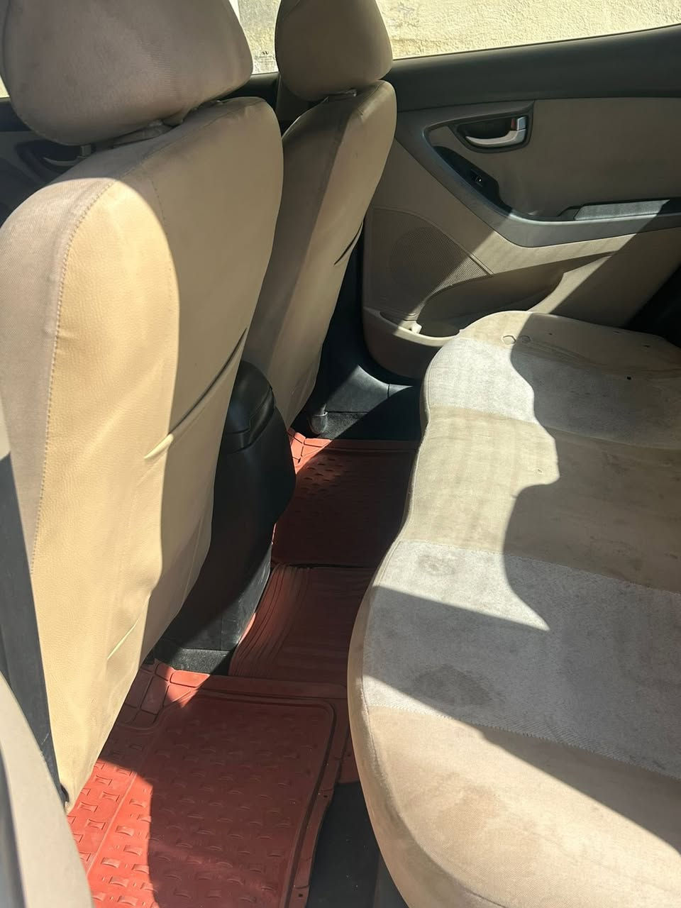 السلام عليكم. مكلف بالنشر النترا 2014 بغداد خليجي محرك 1800 بيها مكانات صبغ  السعر 115 $ وبيها مجال  قليل للاتصال على صاحب السياره ***********  مكان السياره بغداد
