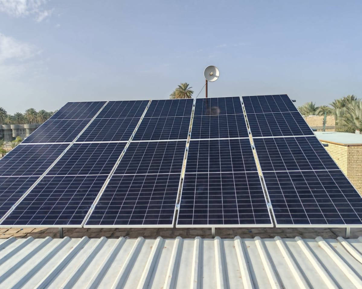 🔴اعمال #شركةسولرماجك مستمرة من شمال عراقنا العزيز وحتى جنوبه !!!!
تم بحمد الله تنصيب منظومة شمسية (20 امبير) ، في محافظة #صلاحالدين .
تتكون المنظومة من :
✅ 10 الواح نوع #لونجي قدرة 620 واط .
✅ 1 بطارية نوع SRNY  #ليثيوم بحجم 16  كيلو واط.
✅ #اتفيرتر هايبرد نوع ديا حجم 6 كيلو واط .

لِرؤيا عصرية حديثة واشراقة جديدة مغايرة لواقع البلد تقدم شركتنا خدماتها للطاقة الشمسية حاملة على عاتقها تقديم جميع الحلول المناسبة لحل أزمة الكهرباء .

انتظرونا بقادم الأيام بأعمال أكبر.

للتواصل :
***********
***********

#طاقةشمسية #طاقةمتجددة #العراق
