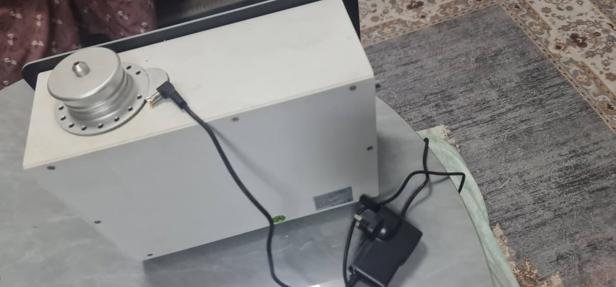 للبيع معطر من شركه احلى جو شتريته ب ٣٠٠ ابيعه ب ٢٠٠ استعمال قليل  رقمي *********** كرادة خارج
