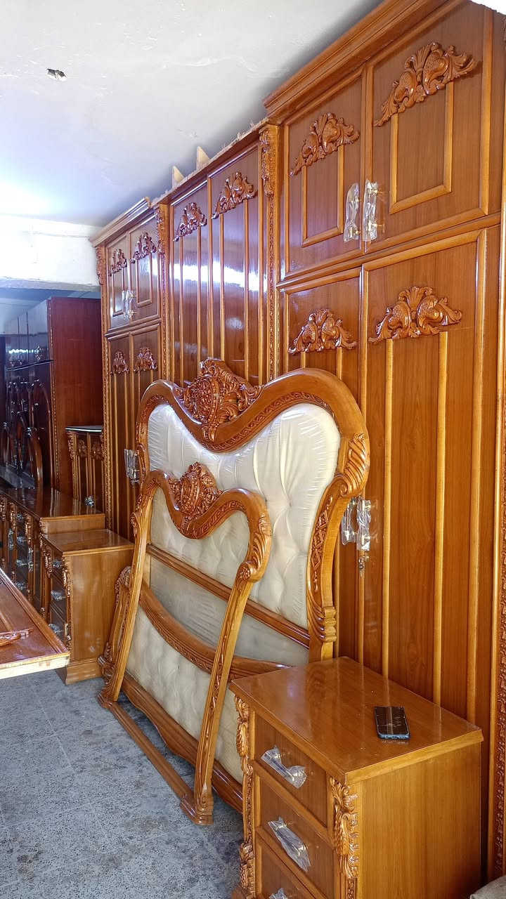 سلام عليكم 
غرف صاج درجه استخدام قليل نظافه ميه بل ميه 
الاستفسار خاص او وتساب 
***********

