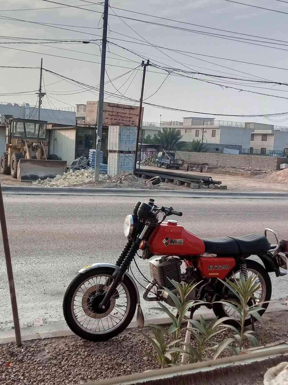 سلام عليكم من رخصت مدير الكروب المحترام امزات 82 سايس 3على الفتح راس وجعب الماني لاستفسار *********** مكاني كربلاء
