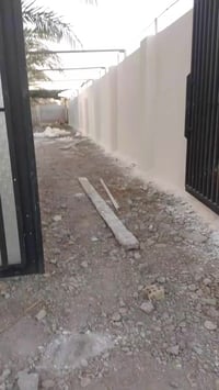 اخوان اي واحد عندة شغل مزرعة كرستة عمل لبخ ونثر 6 آلاف لبخ فقط ب4 آلاف...