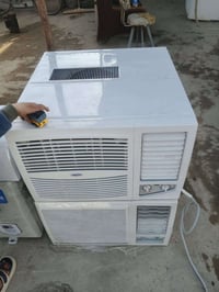 للبيع مكيفات شرط الشغل مضافه٩٠ سعر الواحد 300 ويرهم مراوس بسبالت ومكيف...