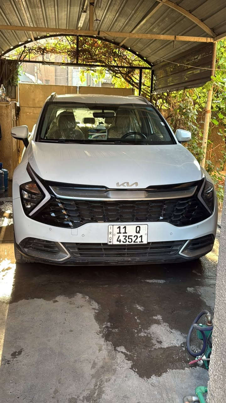 سبورتج موديل 2024 ماشيه 50 الف سعر 224 مكفوله خليجي عدا رصعه بالباب الصدر ورجعت ***********
