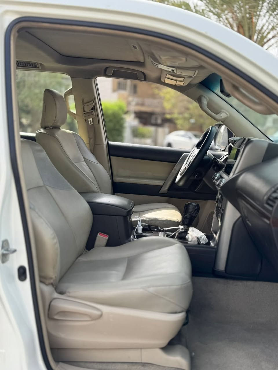 رمضان كريم
برادو txl موديل ٢٠١٣مكفولة من الصبغ والتبديل والسونار داخل المنشور 
٦ سلندر فتحة بصمة جلد شاشة 
ماشية ١٨٧ 
رقم بغداد بأسمي بغداد الكاظمية 
السعر (٢٨٥)ورقه وبيها مجال بسيط 
الخاص مغلق فقط اتصال 
مراوس او بيع للأستفسار 
***********
***********
