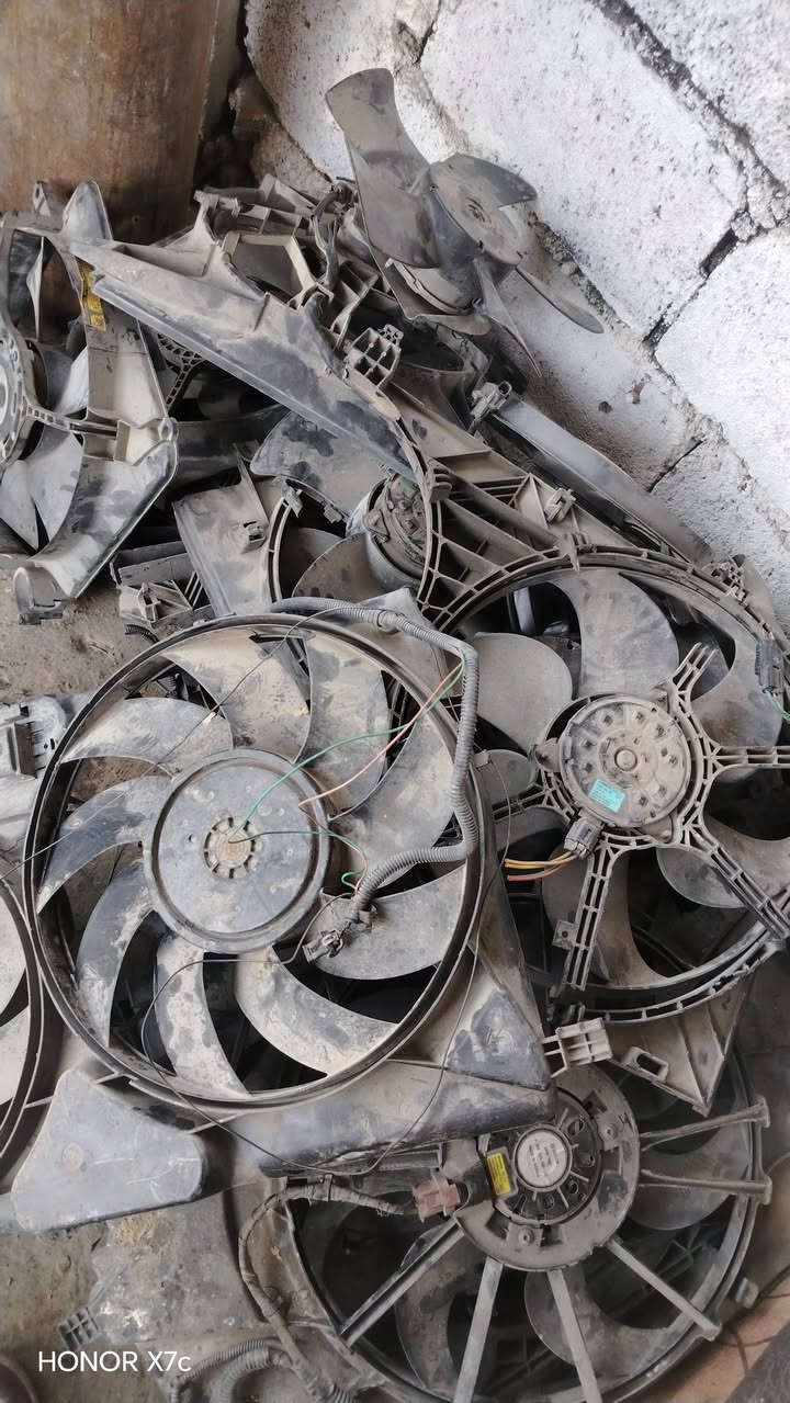مراوح كوري مشكل💪 💪
قطع نظيفه وستندر 👌👌
مراوح ابيعك هنا وبركتهن
مااشيل لا فيشه ولا مكثف سرعه
*********** وبي واتساب 🔥🔥🔥
الا سعاااار نارررررر 10 الف فقط 🔥🔥🔥🔥🔥
