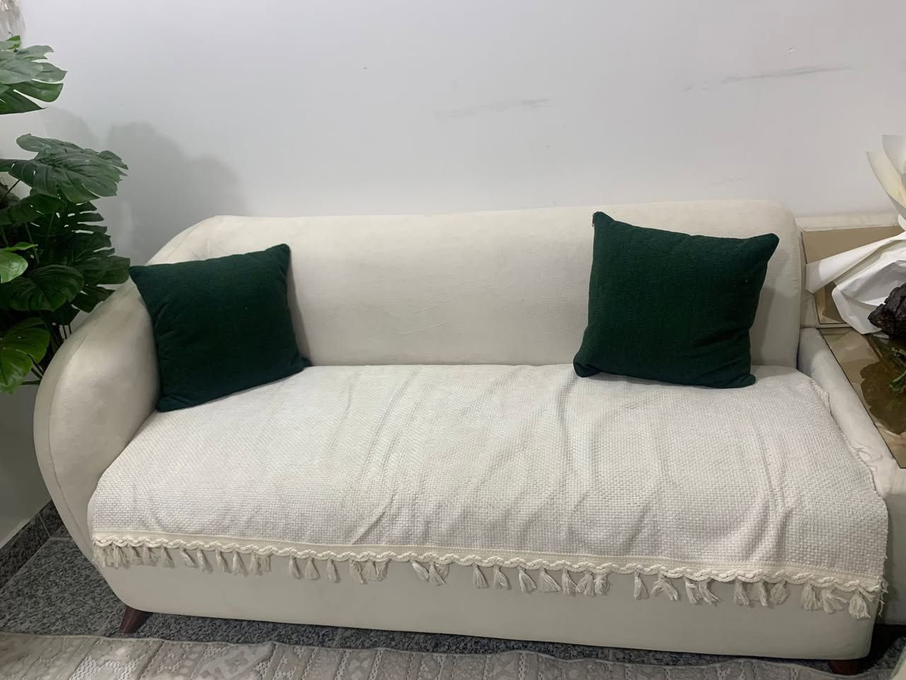 بغداد حي القاهره الدلفيه
للبيع ديوان جديد ونضيف مصار شهر من مآخذي وأي ضرر مابي  سعره 600وبي مجال


**إذا كنت صاحب هذا الإعلان وتريد حذفه لأي سبب، رجاءا أرسل رسالة إلى الدعم الفني**