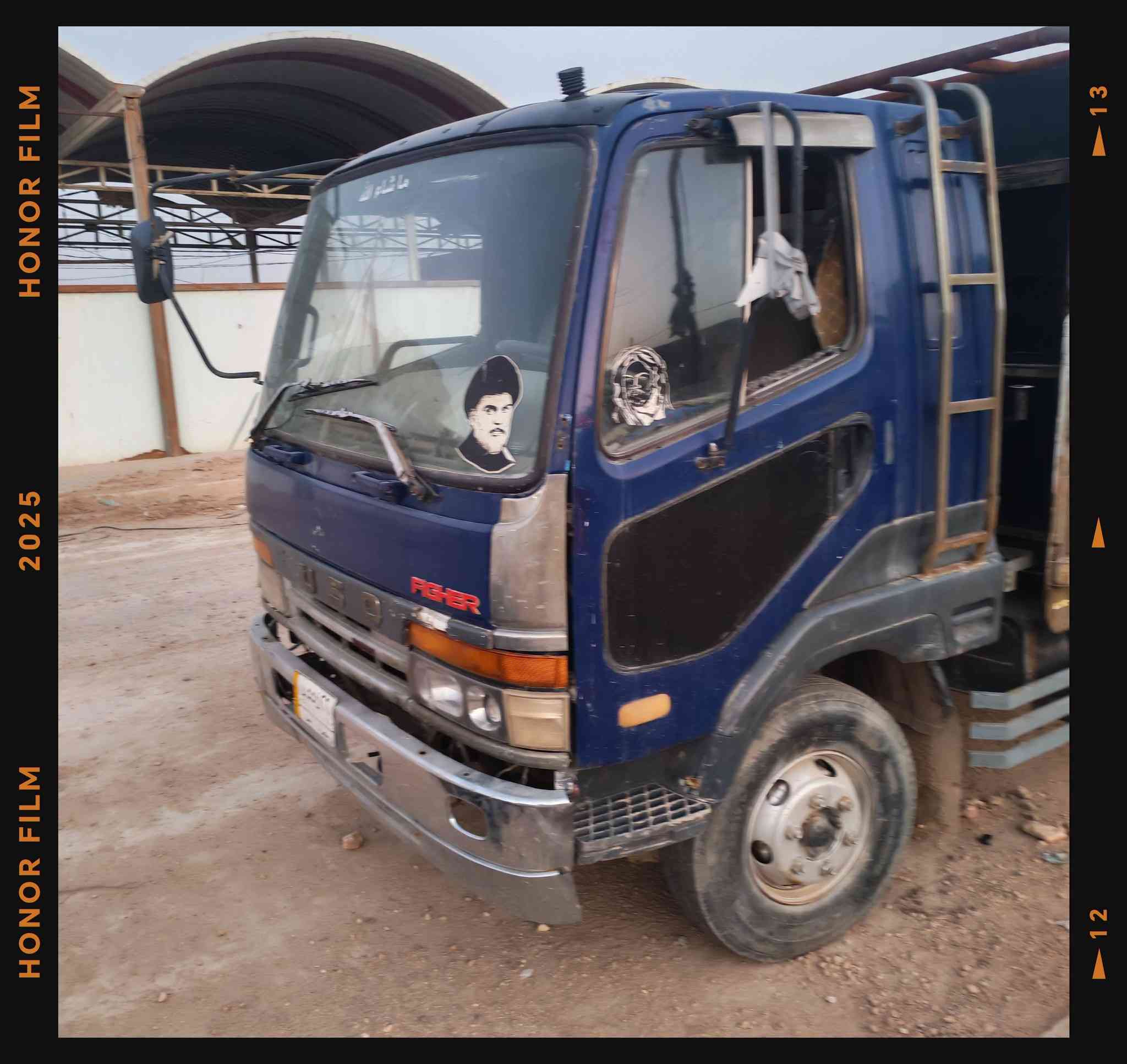 السلام عليكم فوزه بزون رقم بصره بسمنه شاصيه سته وربع ابلاد كفاله عامه مكينه ١٦عادي سياره خير من الله مكفوله علما السياره تنباع بدون بدي بدون بدي السعر الاتصال ***********   ***********
