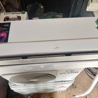 بيع سبلت طن ونص وضع شركه غاز 410  موديل حديث  تبريد تدفئه اغراضه كامله...