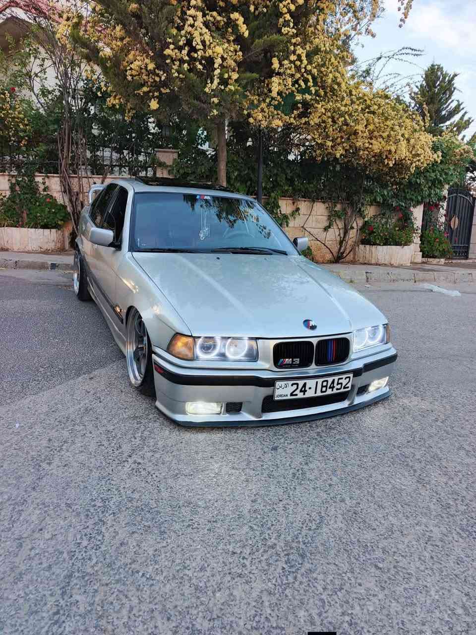 🚨🔥 BMW E36 M3 Look… وحش التسعينات 🔥🚨
BMW E36 – 1993 (محولة 1997 M3) 😈

💥 ستايل M3 كامل + تعديلات نار 💥
الموديل: 1993 محولة 1997 بالكامل M3
الموقع: 📍

━━━━━━━━━━━━━━━
🔥 الإضافات والتزويد:
كت M3 كامل 😈
كت هيدروليك 8 حركات 🔥
جنط 18 + كوشوك بالورق 🛞
LED عدد 6 💡
غرفة M3 كاملة
طارة M3
تابلو M3 😎
فتحة كريستال
دفيوزر M3 الأصلي 🔥
كمبيوتر معدل

━━━━━━━━━━━━━━━
🚀 الحالة:
الموتور 25 عالرخصة 20
مرخصة طويل ✅
كير + مكينة + تبريد خير من الله 😈
ويّاها فردتين كوشوك خلفيات وكالة بورقتهن 💯

━━━━━━━━━━━━━━━
💰 السعر؟

اكتب (BMW) بالكومنت 📩
ويصلك السعر مباشرة على الخاص 🔥

━━━━━━━━━━━━━━━
🚨 عندك سيارة للبيع؟ 🚗
أرسل الصور والتفاصيل، وسنقوم بعرضها على صفحتنا مجاناً 🔥
فرصة للوصول إلى عدد كبير من المشترين 💯

━━━━━━━━━━━━━━━


**إذا كنت صاحب هذا الإعلان وتريد حذفه لأي سبب، رجاءا أرسل رسالة إلى الدعم الفني**