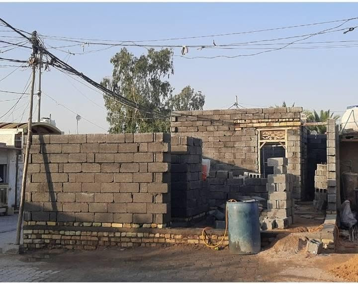 السلام عليكم خلفت بنيان طابوق بلوك لبخ جص لبخ اسمنت تطبيق ارضيه  تطبيق سطح فرشي ابو نجم هذا رقم تليفون التواصل وياه*********** النجف, العراق
