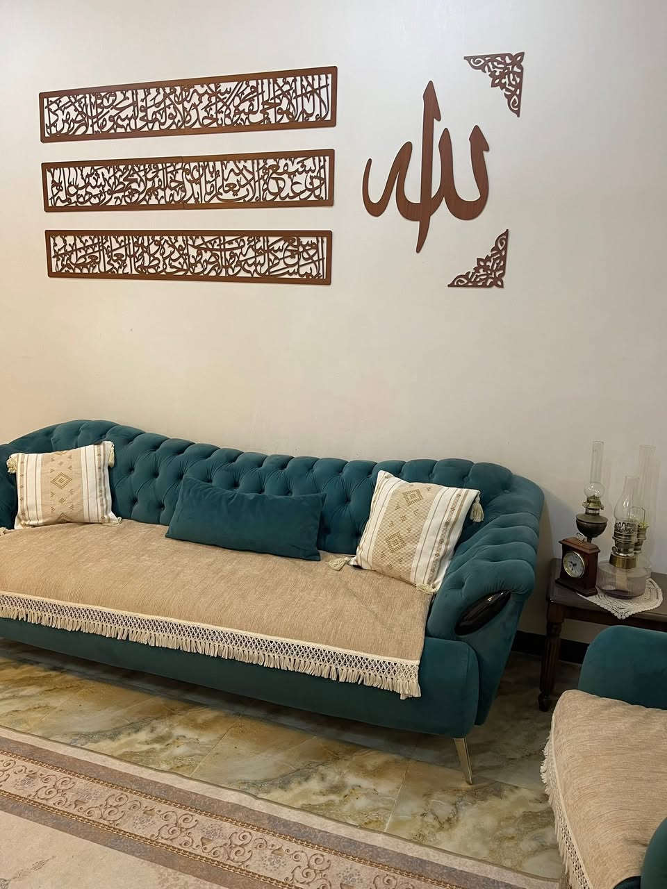 السلام عليكم
تخم للبيع عشر مقاعد نظافه 100‎%‎ 
ماكو اي ضرر بالقماش والسفنج 
السعر 1،250،000
المكان بابل


**إذا كنت صاحب هذا الإعلان وتريد حذفه لأي سبب، رجاءا أرسل رسالة إلى الدعم الفني**