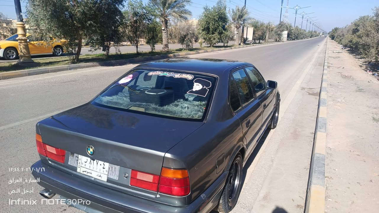 السلام عليكم بي ام 525 سياره مكفوله كير مكينه شرط حداديه جديده اكسن  3 شاشات وكامره خلفيه وكامره اماميه سياره جديده  لايت زنون مضخم صوت
تبريد امامي خلفي سياره جاهزه من كلشي مكان سياره ميسان 
سعر 57 وبيه مجال بصيط  ***********
