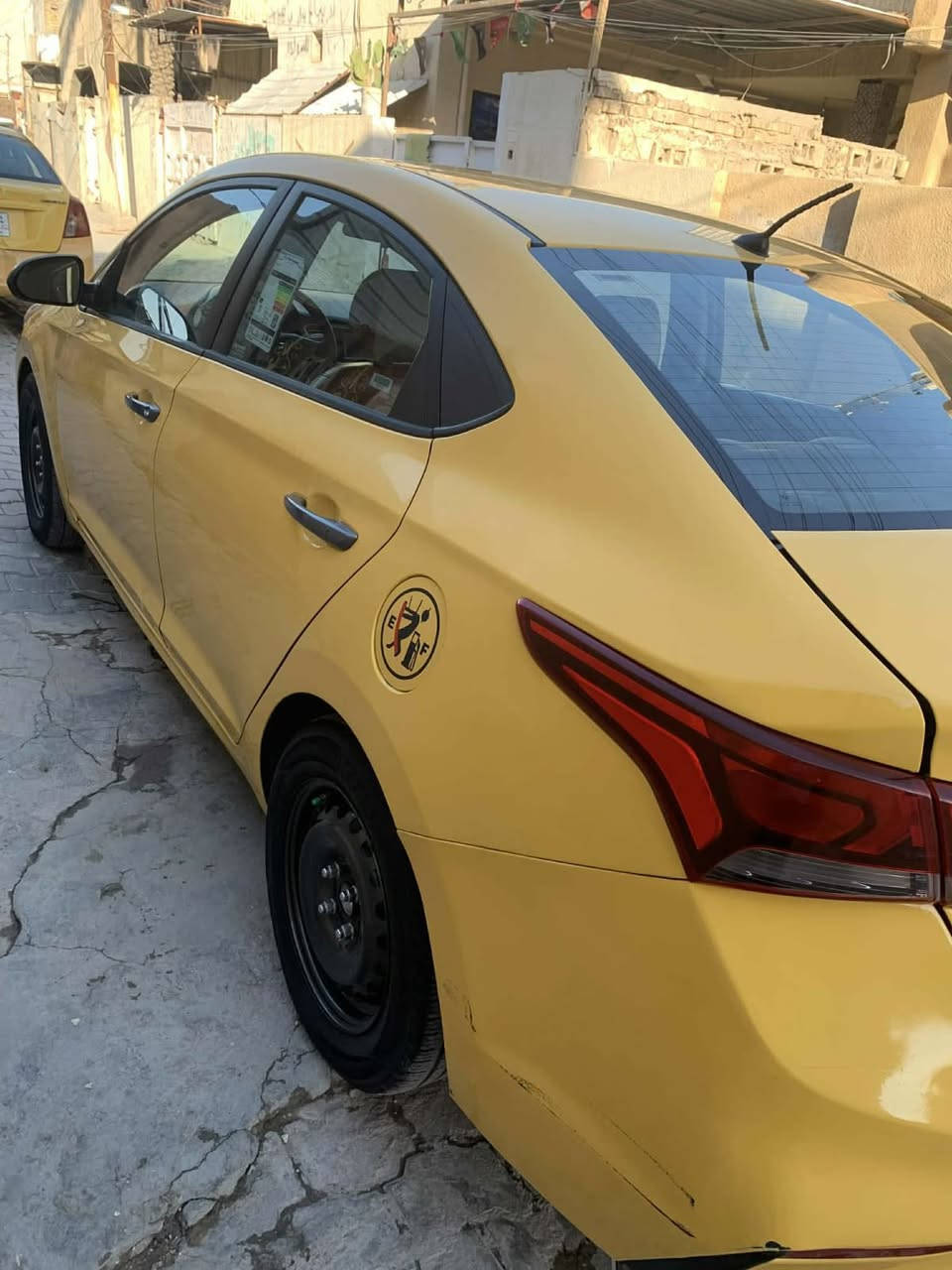 اكسنت موديل ٢٠١٨ شكل(٢٠٢٠)
محرك ١٦٠٠ (Gti) 

مكانها بغداد

 وحداثها مرفق مع الصور ***********
