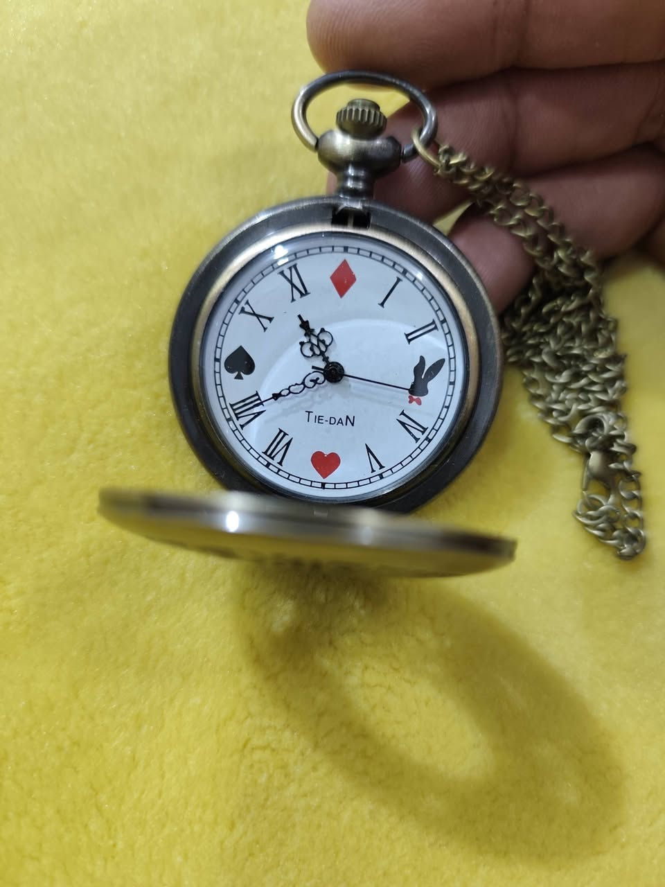 ساعه جيب قديمه باله اوربي البيع توصيل موجود


**إذا كنت صاحب هذا الإعلان وتريد حذفه لأي سبب، رجاءا أرسل رسالة إلى الدعم الفني**