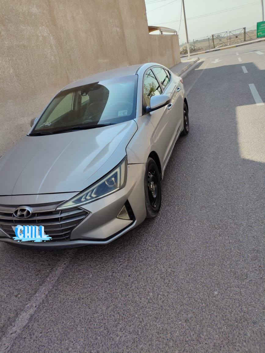 سلام عليكم
النترا للبيع م2020وارد امريكي حادثه بس بنيد وراجع نفسه سياره كله ليبل واحد جاهزه من كلشي نعمه من الله فول موصفات عدا فتحه وبصمه مكان بصره سعر135بيه مجال باقي تفاصيل ع اتصال ***********
