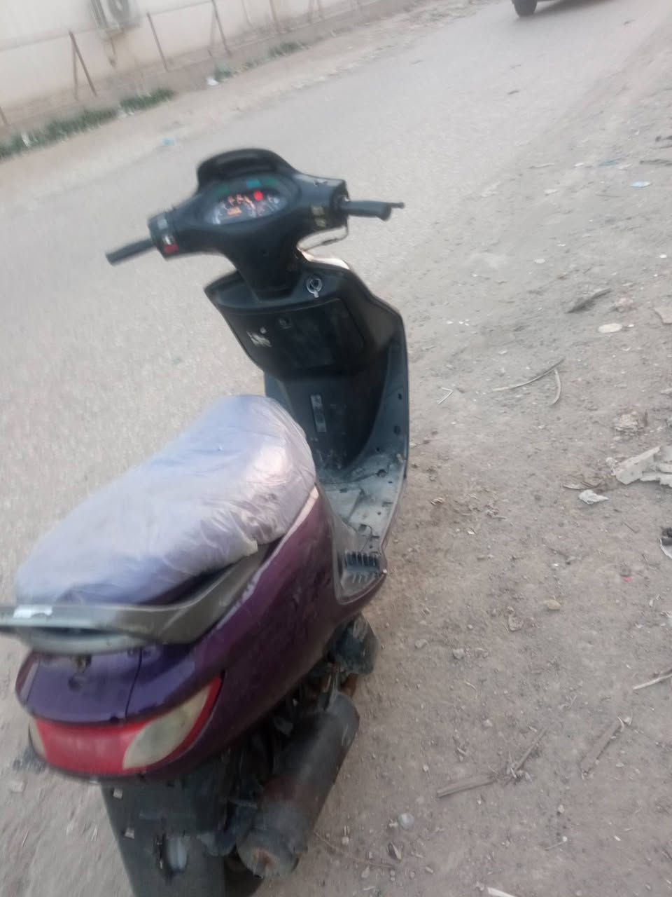 السلام عليكم فراشه للبيع فحل ماكينه حلوه ونعمه السعر 350 وبيها مجال الوان حله شارع 80 قرب الساده بخطه ***********
