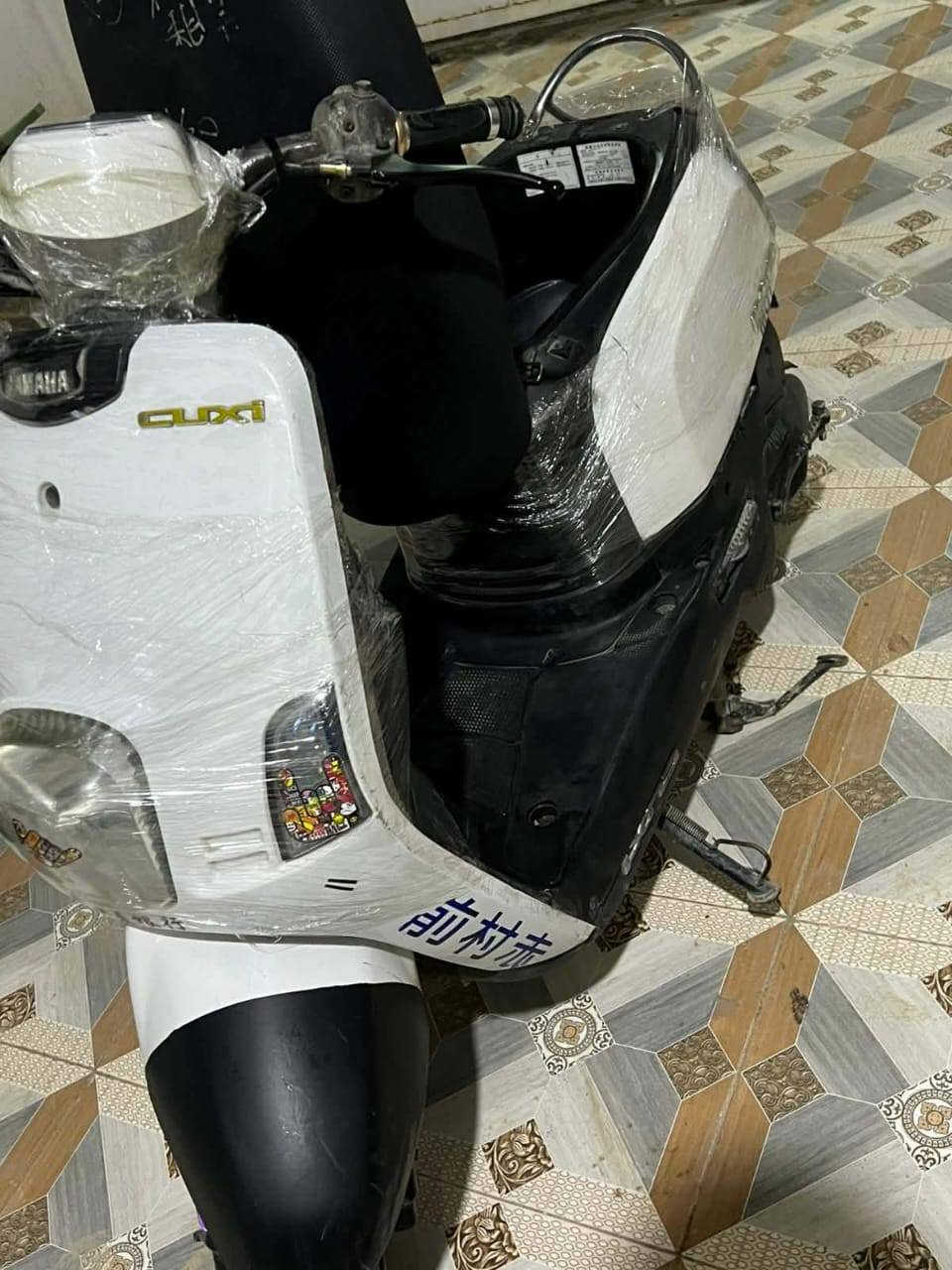 سلام عليكم دراجة للبيع لتصال ***********
