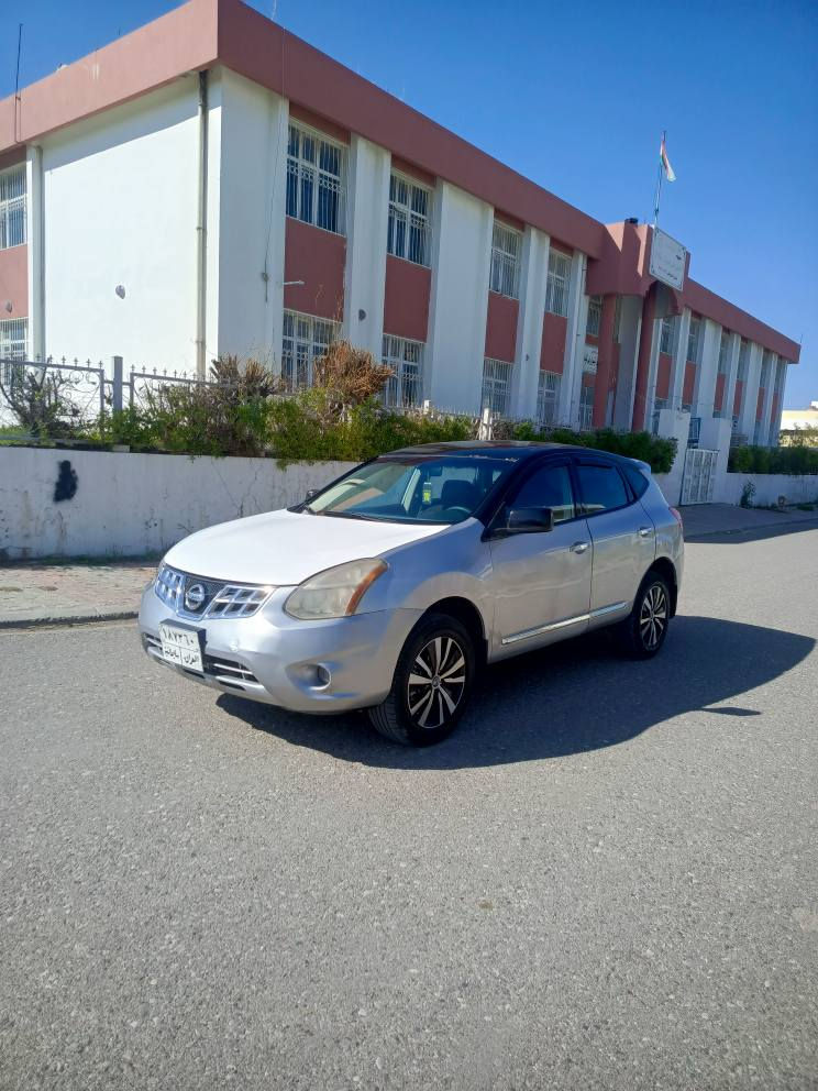 نیسان ڕۆگ مۆدیل 2013 گێڕ تۆماتیک 4 پستۆن سحری 77وەرەقە ژمارەی موبایل *********** گێڕ مەکینە تەبرید بەشەرتە 3وەرەقەش غەرامەی لەسەرە دەتدامەوە چوار جام کارەبایە ئاوێنە کارەبایە abs چوار تایەی تازەیە ویل کەپە شاشە ئایپاتە سەیارەکە زۆر جوانە بەس ماشااللە دەوێت شوێن هەولێر أربيل, العراق
