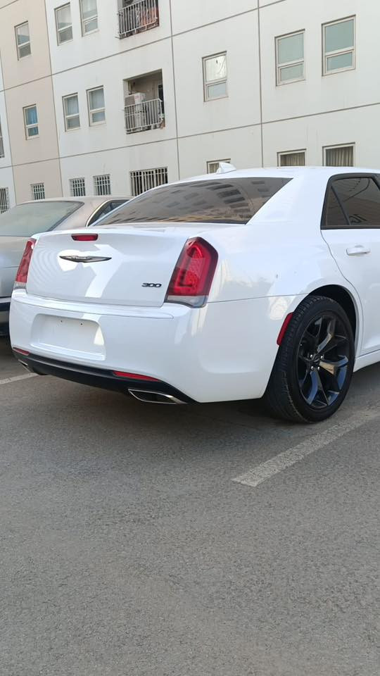 السلام عليكم اوباما 2023 اصل السيارة جديدة بمعنى الكلمة مكفولة من الصبغ والمعجون والفتح على شرط فتح برغي مبيهة ولاا اي قطعة مبدلة سيارة على وضع الشركة داخل عسلي بلاد والحادث موجود بل صور فقط  والجمالغ والبنيد بيديار السيارة مرقمة وكاملة رقم بغداد انكليزي باسمي السيارة كاملة مكملة السعرر 31000

للاستفسارر ***********
