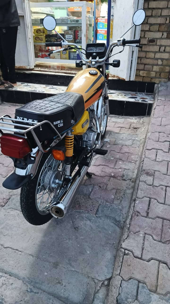 سلام عليكم دراجه للبيع بدون نضافه شوفت عينك كله شغال سعر ب700 وبيه مجال ***********
