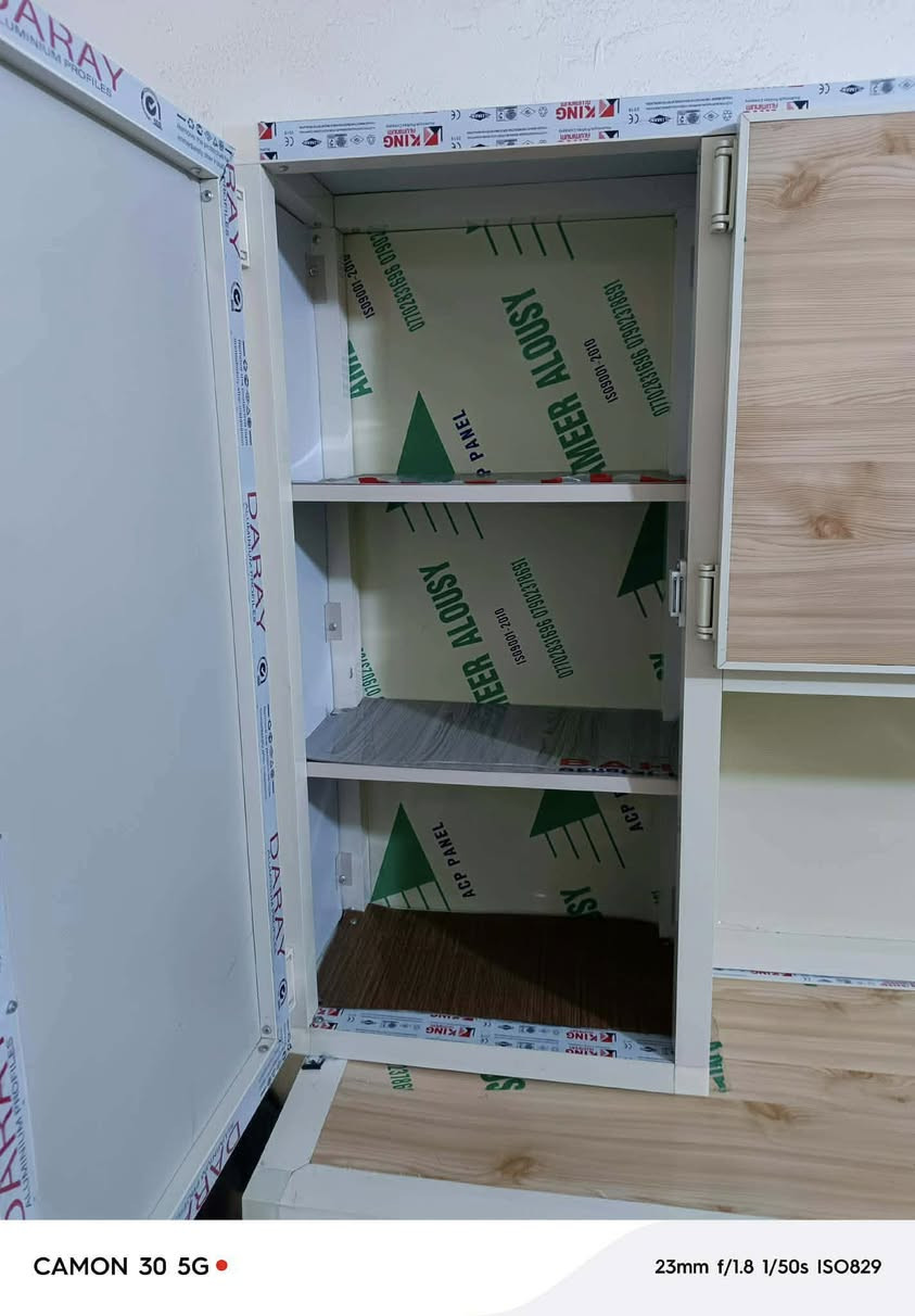 كاونتر المنيوم سوكي نضيف ٣قطع 
السعر ٢٠٠
العنوان الجولان 

***********
