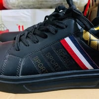 حذاء رياضي • موضة • السليمانية