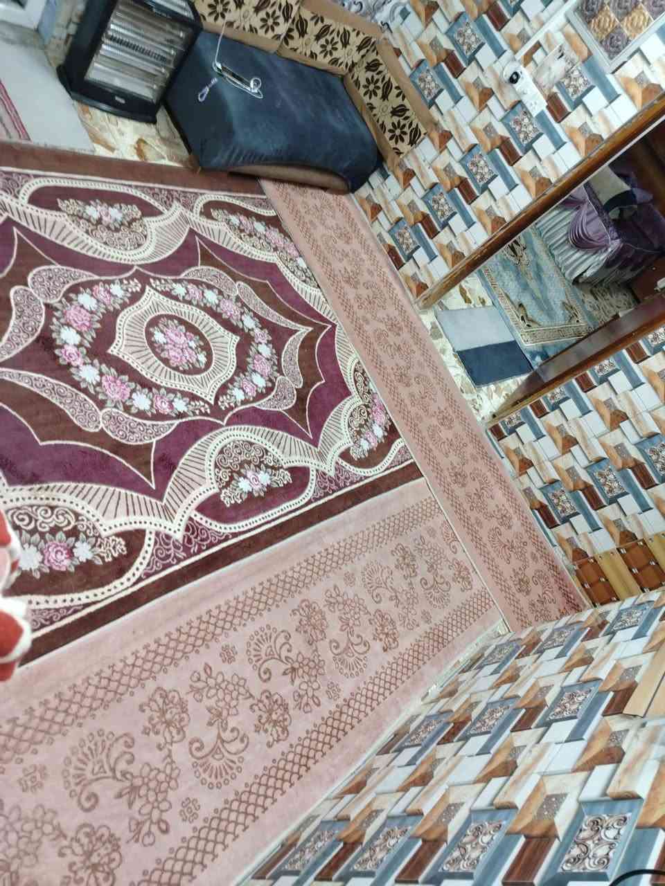 سلام عليكم 
دار زراعي سند 25 للبيع 100م يحتوي على استقبال وصاله ومطبخ وغرفه وصاله صغير بالطابق الثاني وصحيات داخليه و خارجيه الاستفسار الاتصال ع الرقم ***********
العنوان بستان الخصيمه
