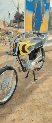 سلام عليكم دراجه للبيع تعمير جديد فقط كايمه السعر 400 او بيه مجال لشراي هاذه رقمي ليحب يتواصل وياي ***********
