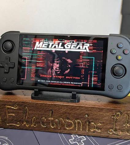 السلام عليكم 
من رخصة الادمن 
جهاز العاب من شركة (powkiddy)
موديل الجهاز (X55)
مشغل محاكيات والعاب 
من ps1 و psp و سيكا ونزولا
دبل رام (16G) للنظام
رام (128G) للالعاب
السعر 75 الف  
الجهاز جديد وليس مستخدم 
للتواصل ***********
متوفر توصيل لجميع المحافظات
