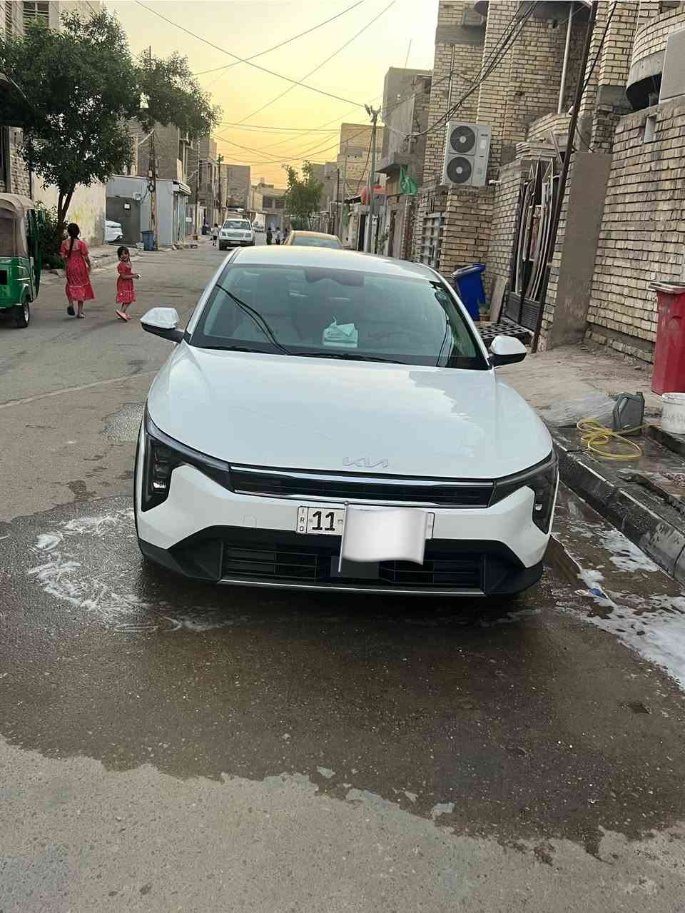 السلام عليكم k4للبيع موديل 2025ماشيه 6الف فول ماعده الفتحه وراد امريكي حادث جانلغ وبنيد بدون دواخل ربدون ايرباك قطعة وحدة صبغ بنيد جاملغ بارد مكان بغداد للاتصال *********** 
بسمي تحويل ثاني يوم
  السعر 177بيه مجال
